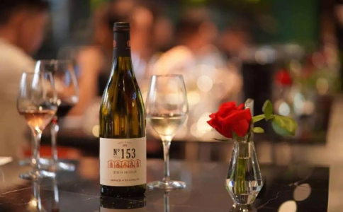 成都國際鐵路港開啟葡萄酒進(jìn)口紅酒跨境電商直購業(yè)務(wù)